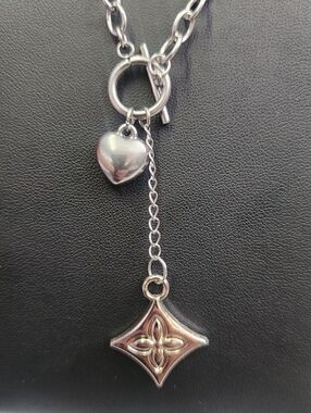 Fancy Fleur Heart Charm White Gold Plated Toggle Necklace